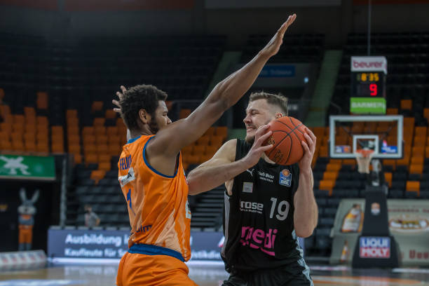 整场比赛的 整场比赛的