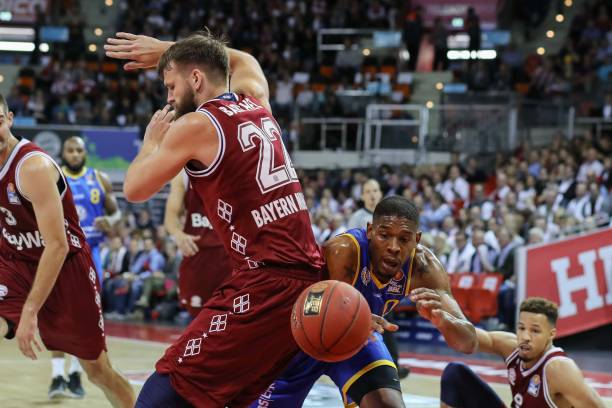 决中的逆袭 决中的逆袭